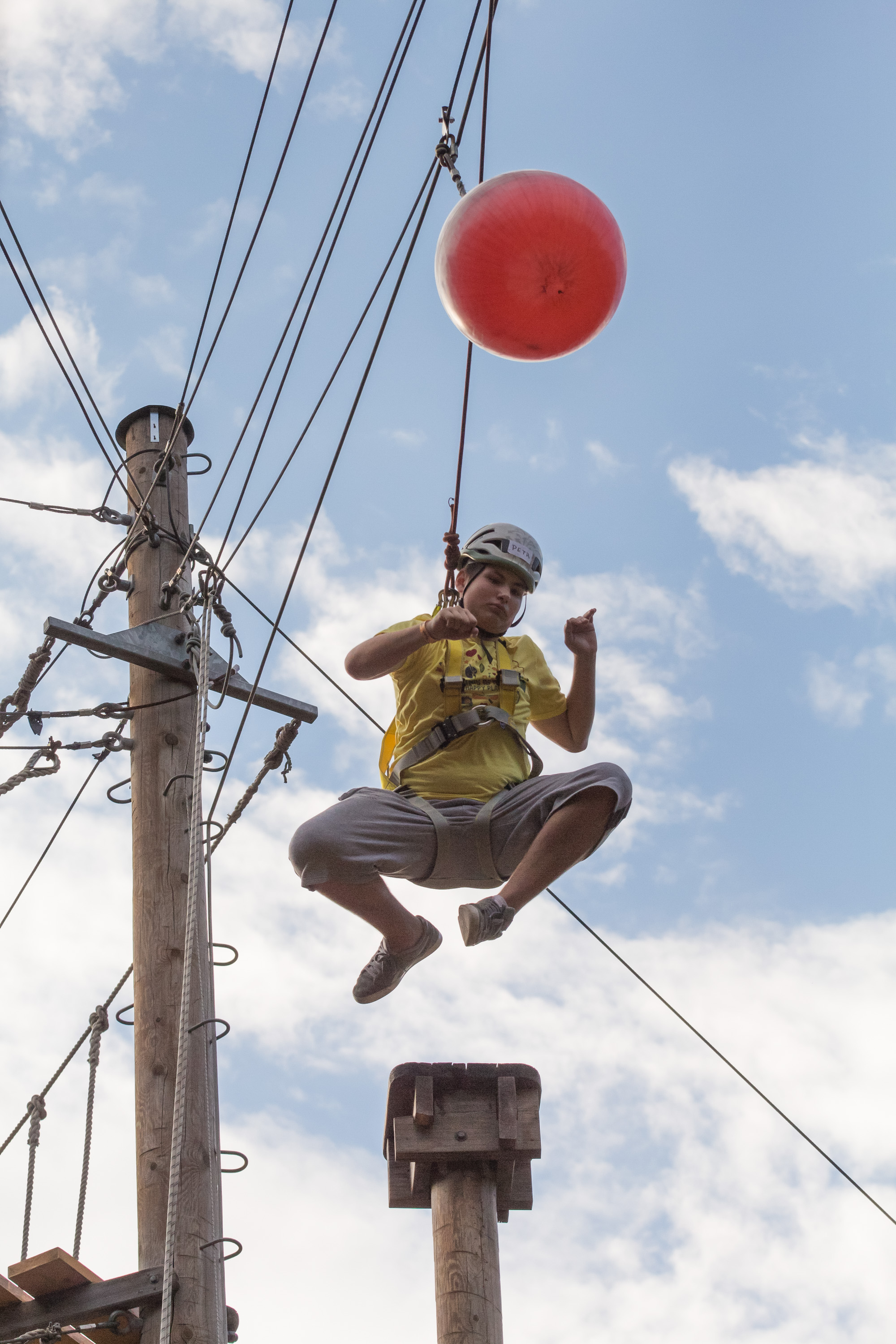 ĽudiaĽuďom.sk - Nadácia Bátor Tábor Slovakia